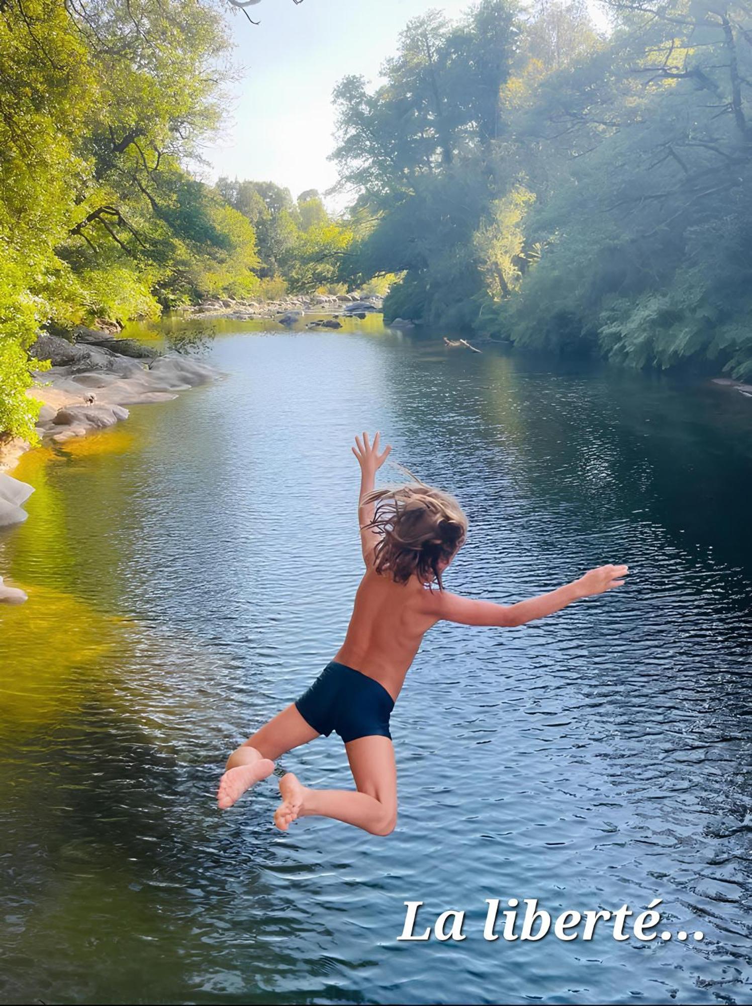 Villa Les Pieds Dans L'Eau Le Pont du Travo Bagian luar foto